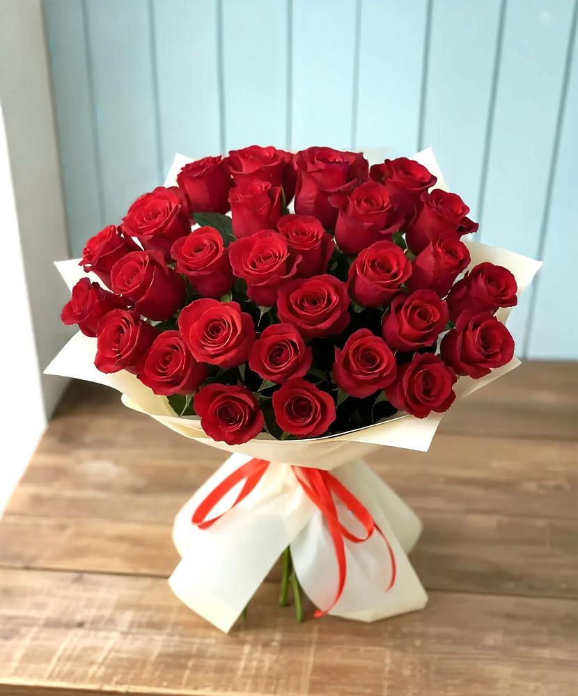 Букет 29 Красных роз в Энгельсе