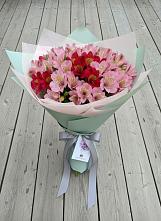 Букет цветов из:  Альстромерии #REPLACE_PRED# Энгельсе