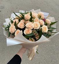 Букет Кремовые розы Латте в Энгельсе
