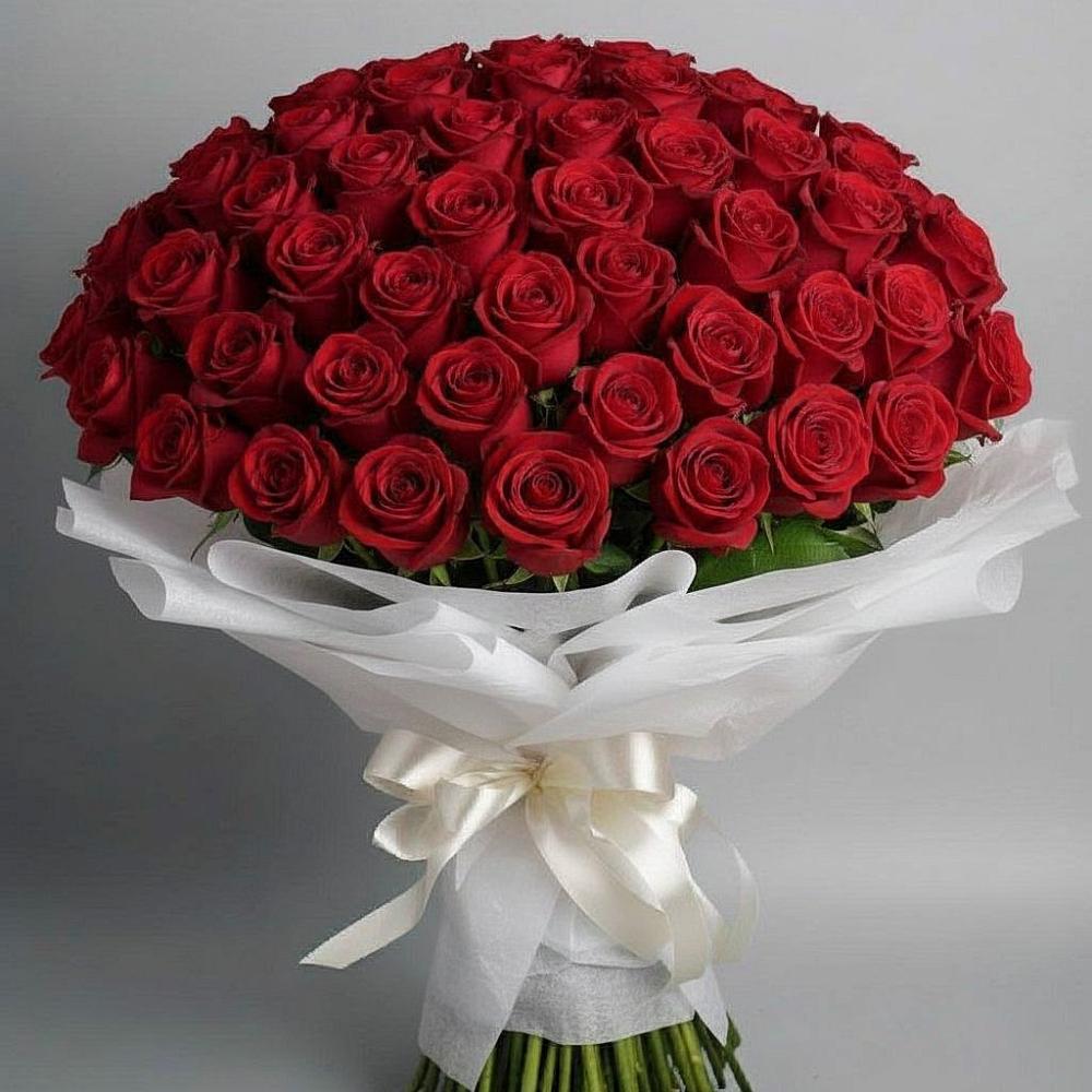 Букет 101 Красная роза Блэк Мэджик в Энгельсе