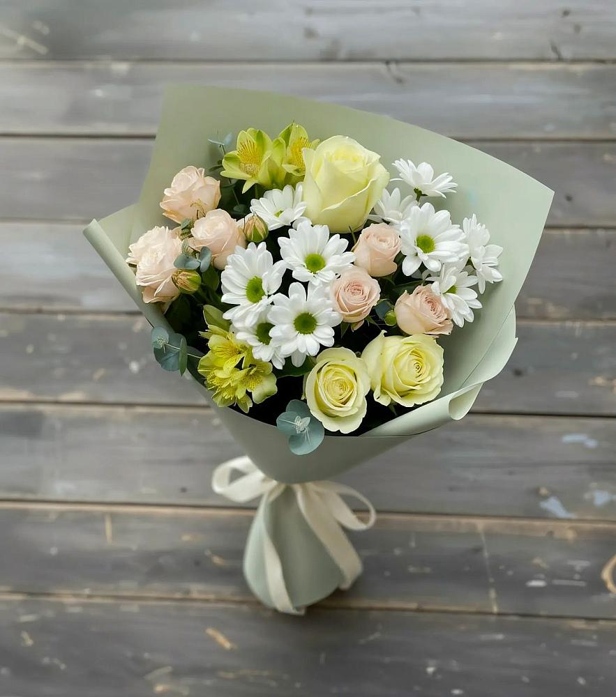 Букет цветов из: Альстромерии, Розы и Хризантемы в Энгельсе