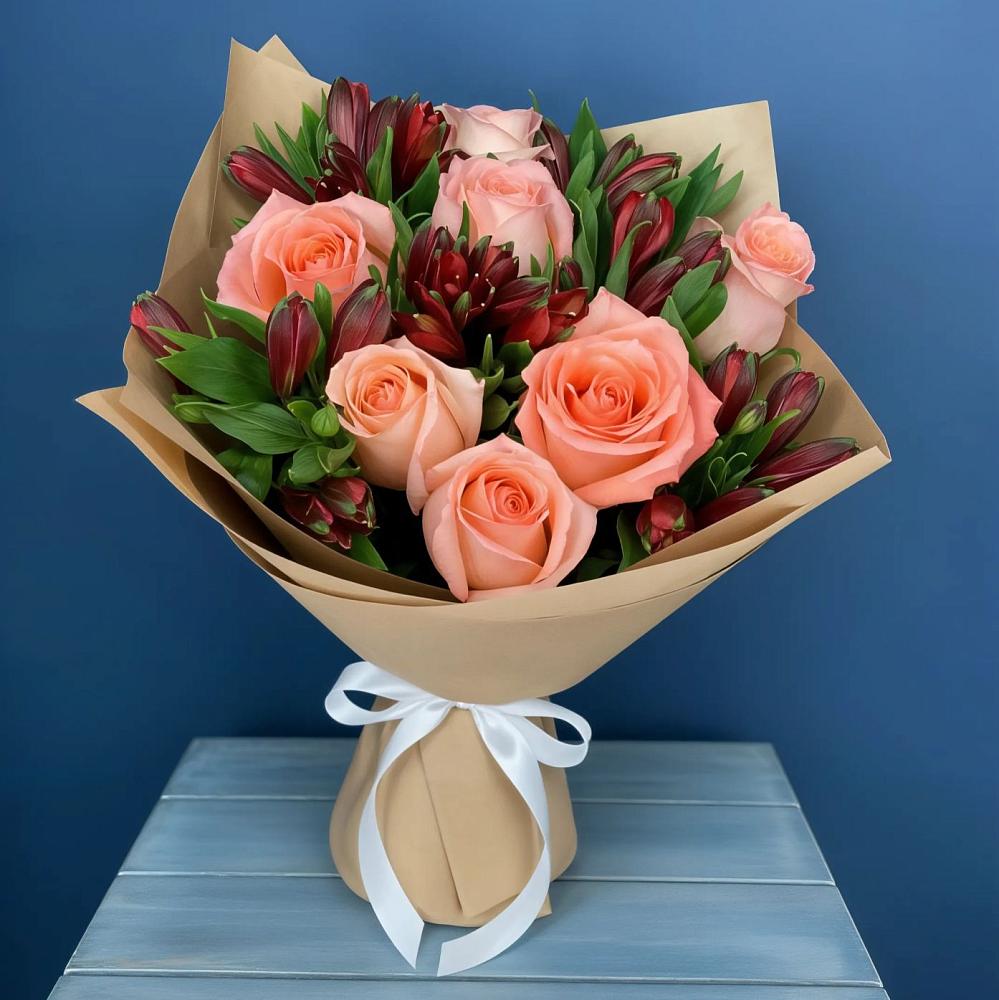 Букет цветов из: Розы и Альстромерии в Энгельсе