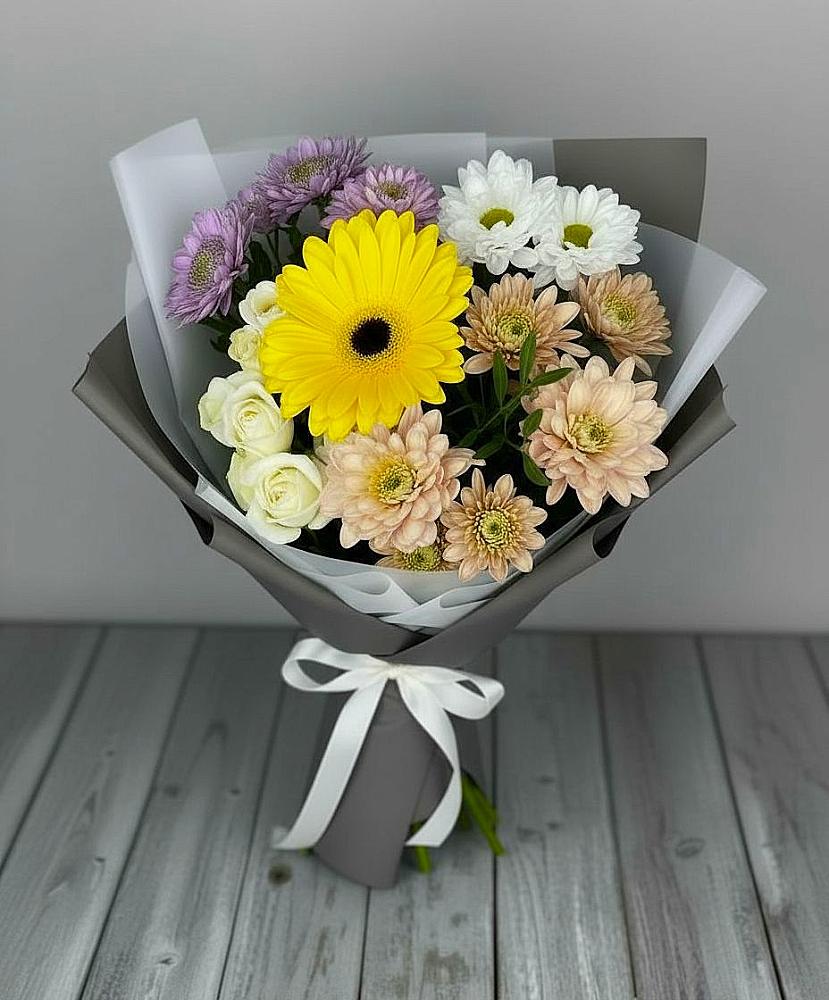 Букет цветов из: Розы, Герберы и Хризантемы в Энгельсе