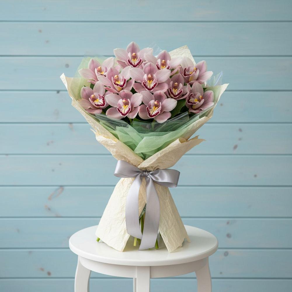 Букет цветов из: Орхидеи и Розы в Энгельсе