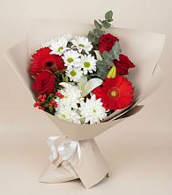 Букет цветов из:  Розы, Хризантемы, Герберы и Лилии в Энгельсе