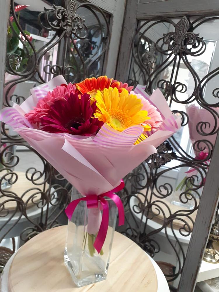 Букет цветов из: Герберы в Энгельсе