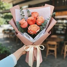 Букет цветов из:  Розы в Энгельсе