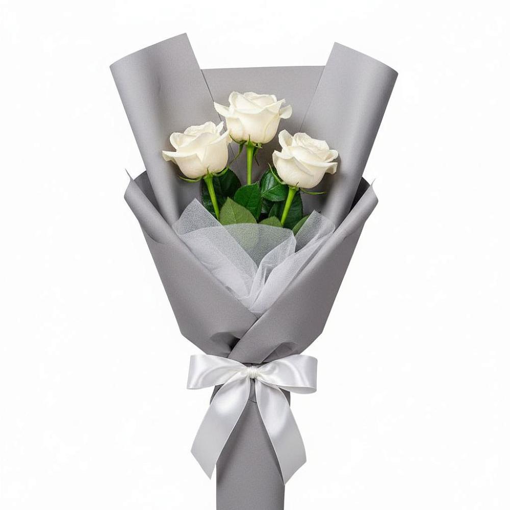 Букет 3 белые розы в Энгельсе