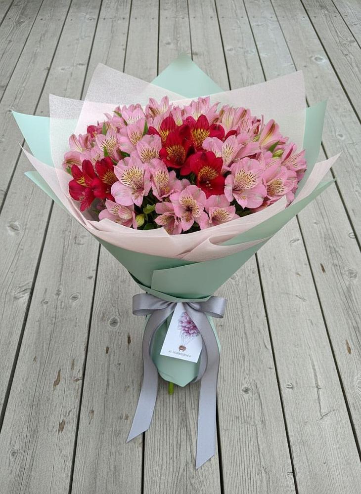Букет цветов из: Альстромерии в Энгельсе