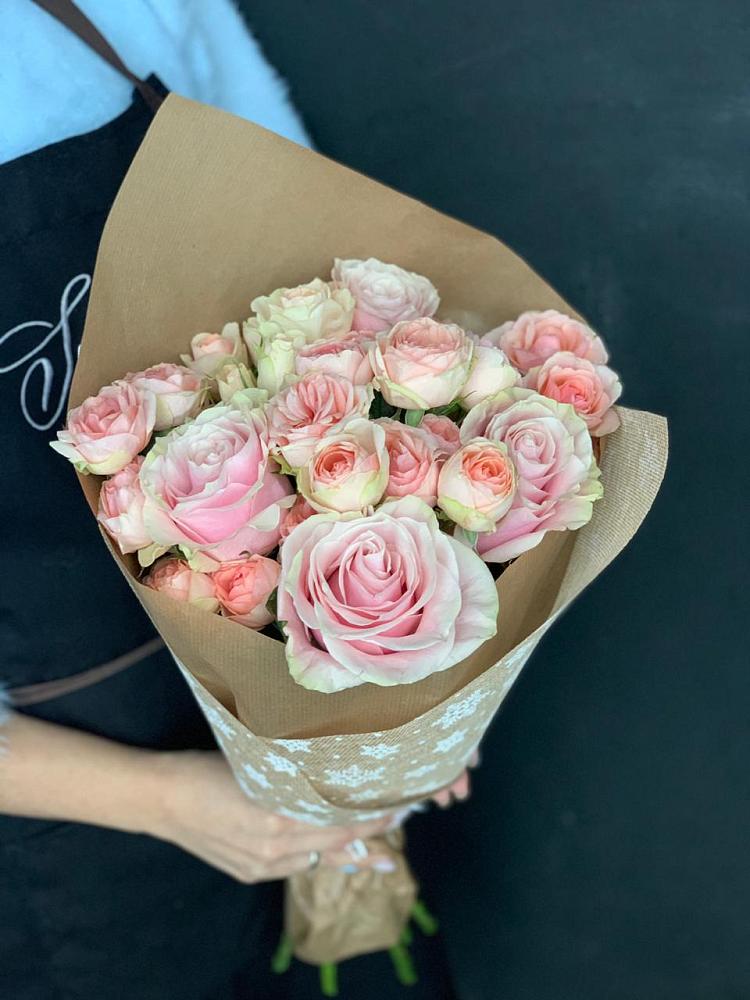 Букет цветов из: Хризантемы и Розы в Энгельсе