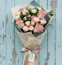 Букет цветов из:  Розы в Энгельсе