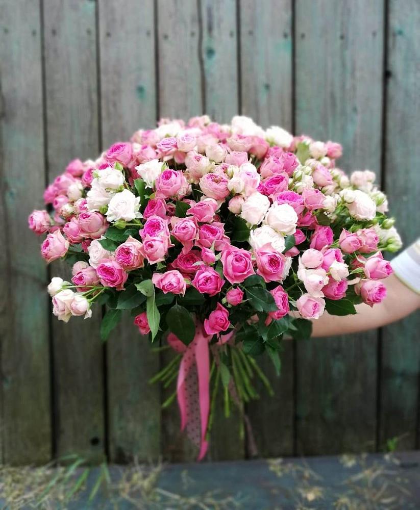 Букет Розовые кустовые розы Натали и Лав Лидия в Энгельсе