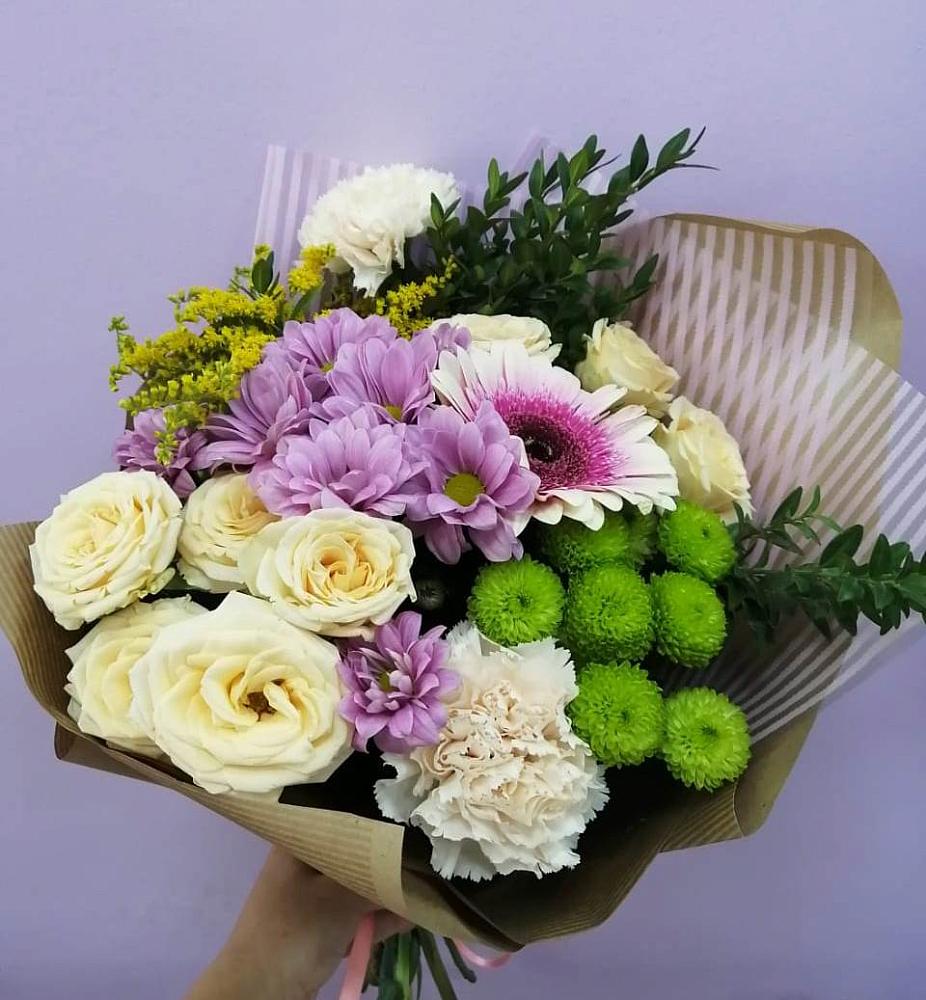 Букет цветов из: Хризантемы, Розы, Гвоздики и Герберы в Энгельсе