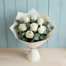 Букет Белые розы в Эвкалипте в Энгельсе