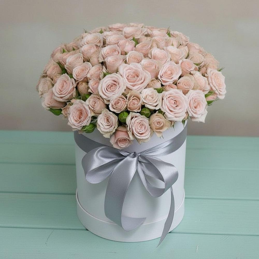 Цветочная композиция из Розы в шляпной коробке в Энгельсе